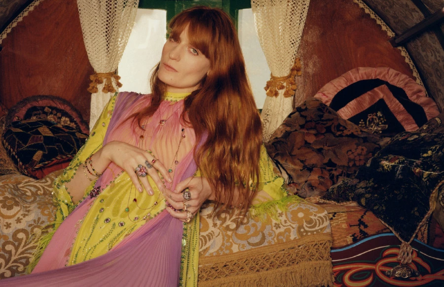 Gucci Mücevherleri Florence Welch'e Emanet Gucci Mücevherleri Florence Welch'e Emanet