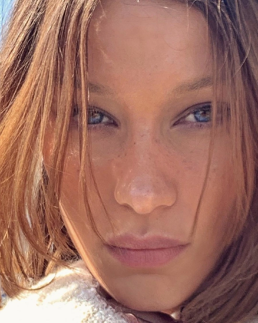 Bella Hadid Sarı Saçlarına Geri Döndü bella hadid