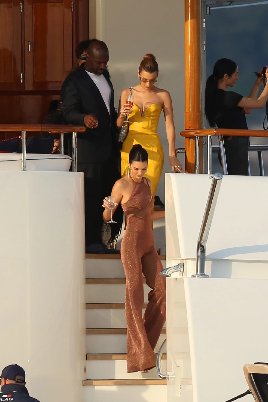 Bella Hadid ve Kendall Jenner'ın Monaco Çıkarması kendall jenner bella hadid
