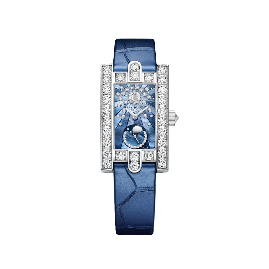 Ayın Büyüleyici Zarafetini Bileğinizde Hissedin harry-winston-avenue-classic-moon-phase