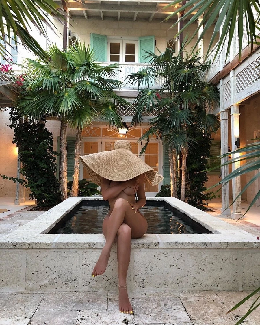 kylie,jenner,jacquemus