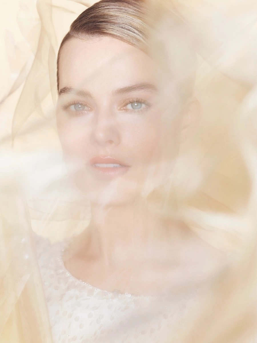Margot Robbie, Gabrielle Chanel Essence'in Yüzü Oldu margot robbie
