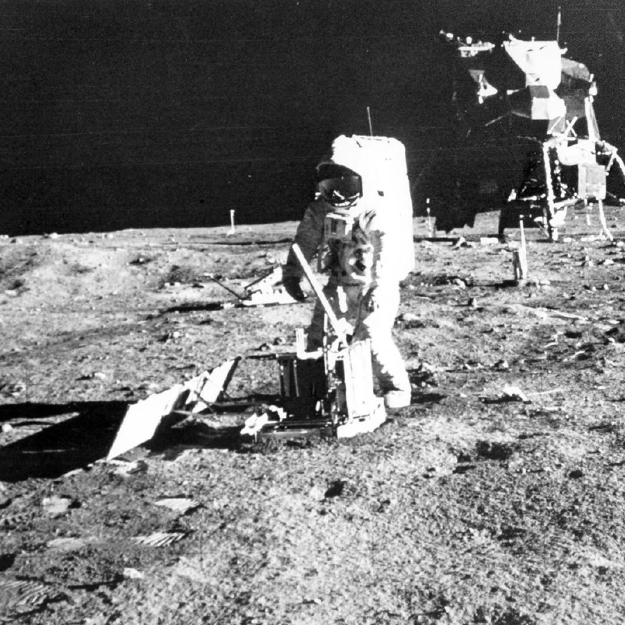 The Moon: Gerçekten Hayali Yolculuklara Doğru Ay'a İnişin 50. Yılı, Nasa, Grand Palais Ay Sergisi