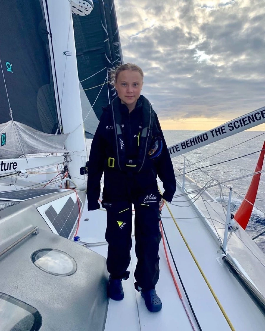 16 Yaşındaki Aktivist Greta Thunberg'in Atlantik Yolculuğu 16 Yaşındaki Aktivist Greta Thunberg'in Atlantik Yolculuğu