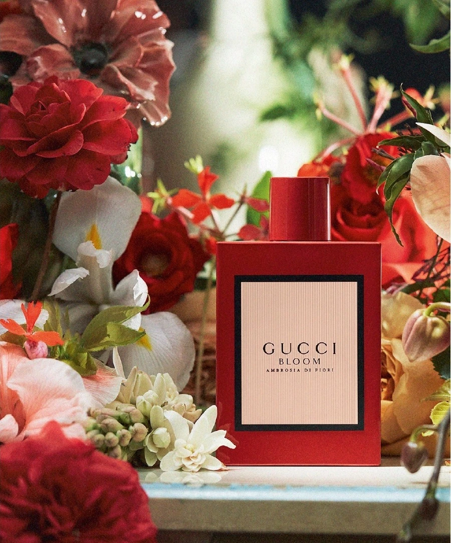 Yeni ve Büyülü Bir Parfüm: Gucci Bloom Ambrosia di Fiori Yeni ve Büyülü Bir Parfüm: Gucci Bloom Ambrosia di Fiori