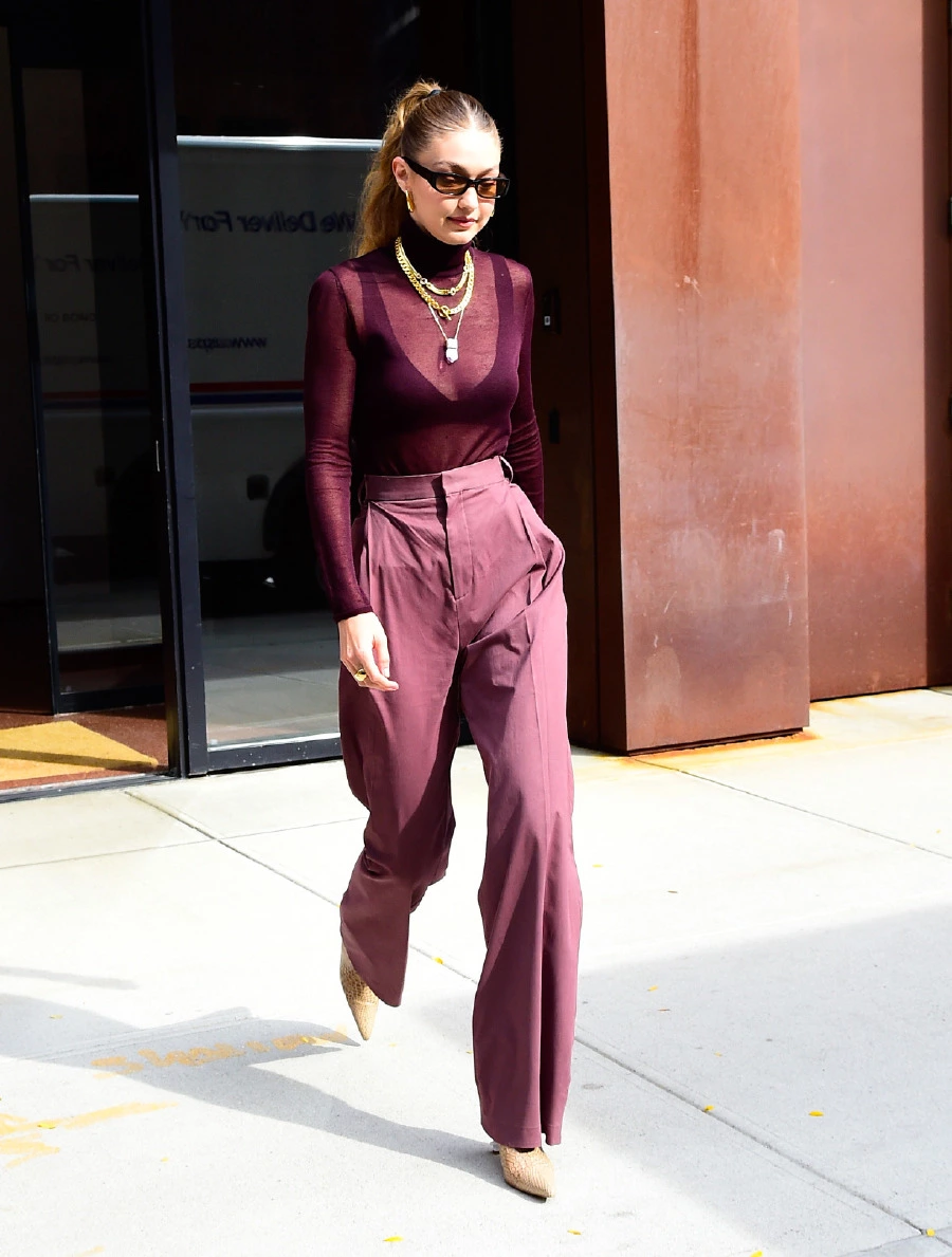 Gigi Hadid'in Cesur Stil Hamlesindeki İçler Dışlar Çarpımı