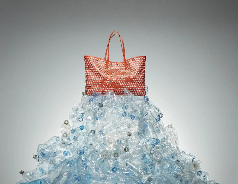 Anya Hindmarch: Ben Plastik Bir Çanta Değilim! Anya Hindmarch: Ben Plastik Bir Çanta Değilim!