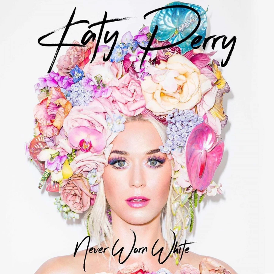 Katy Perry Yeni Klibinde Hamile Olduğunu Açıkladı!