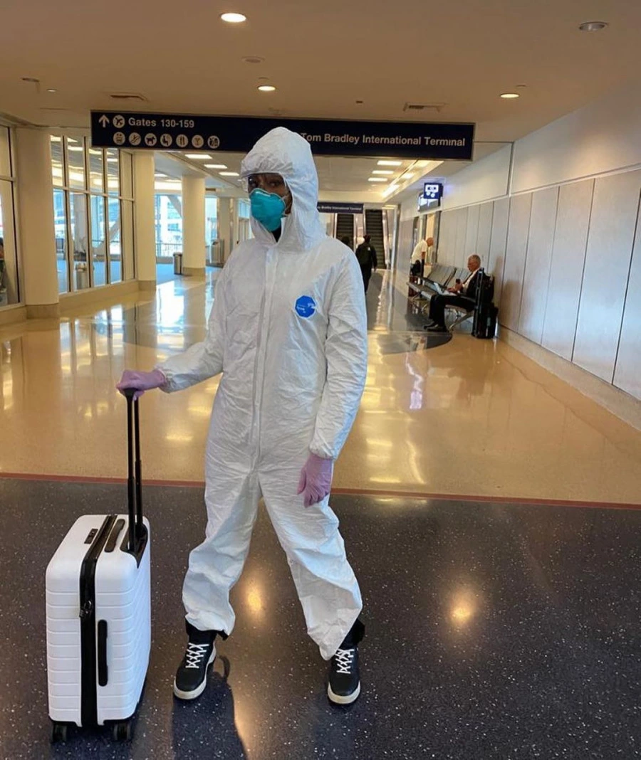 Naomi Campbell'ın Corona Önlemi: Hazmat Suit