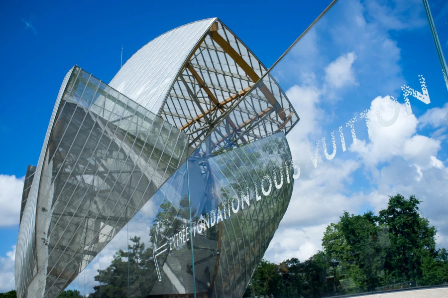 Dijital ve Sanat Buluşması: Louis Vuitton Foundation Dijital ve Sanat Buluşması: Louis Vuitton Foundation
