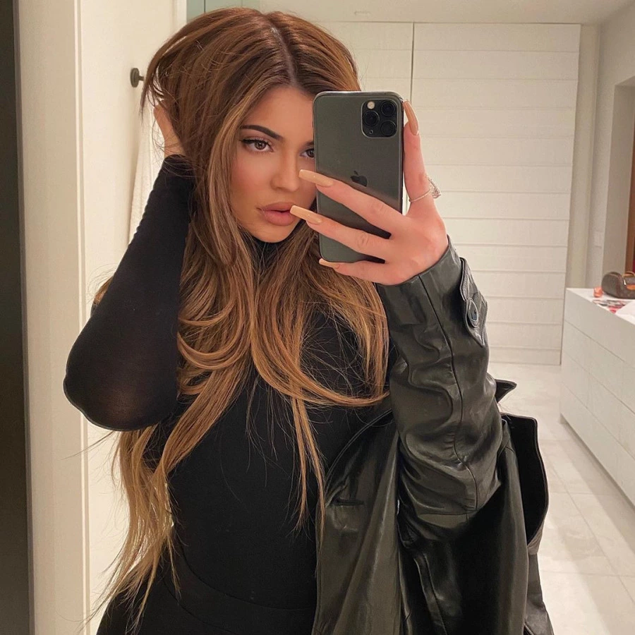 Kylie Jenner Güzellik İmzalarına Veda Ederse Kylie Jenner Güzellik İmzalarına Veda Ederse