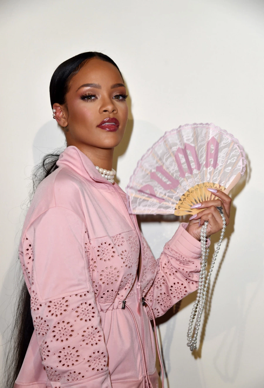 Rihanna Ağırlıyor: Fenty’nin İlk Sosyal Kulüp Aktivitesi Fotoğraf: Getty Images Turkey