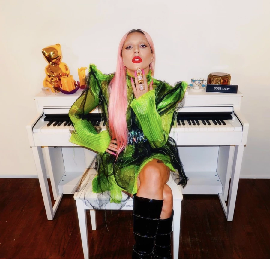 Lady Gaga ve Billie Eilish ile "Bütün Dünya Bir Arada, Evde Birlikteyiz" Konseri