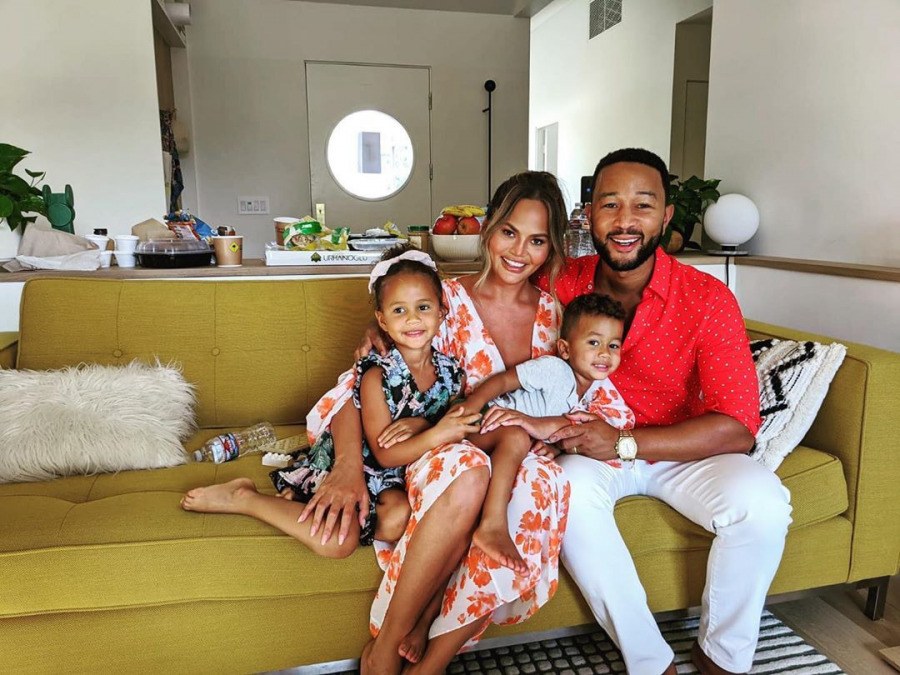 Chrissy Teigen ve John Legend 3. Bebeklerini Bekliyor