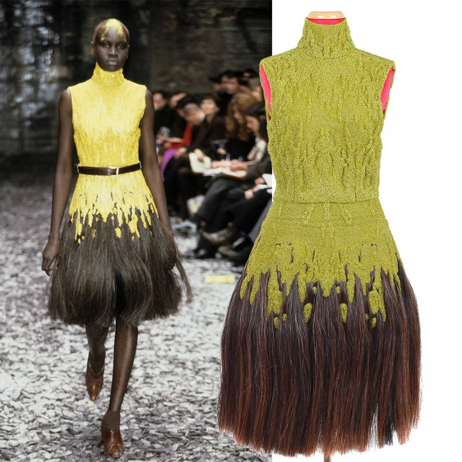 Alexander McQueen'in İkonik Tasarımları Açık Artırmada Alexander McQueen'in İkonik Tasarımları Açık Artırmada