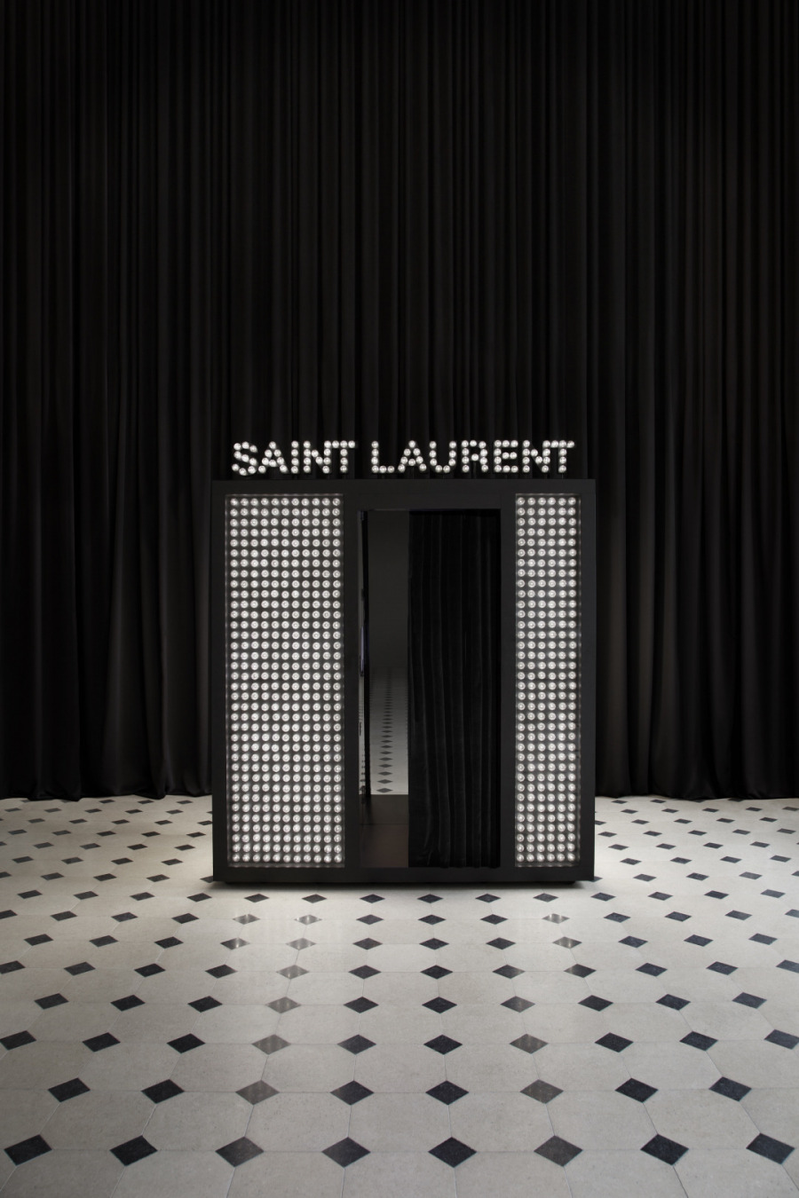 YSL Photomaton