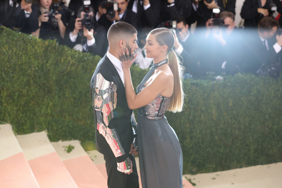 Gigi Hadid ve Zayn Malik'in Bebeği Dünyaya Geldi