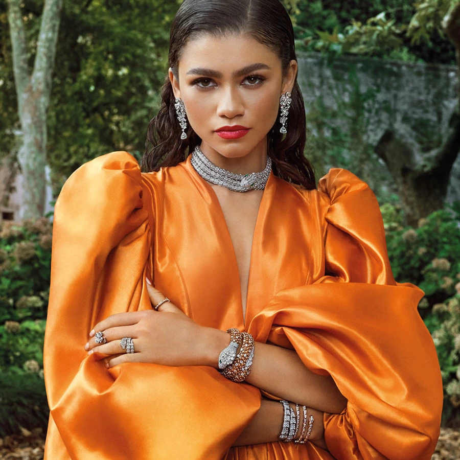 Bvlgari ile Enerji Dolu Bir Stil Bvlgari ile Enerji Dolu Bir Stil