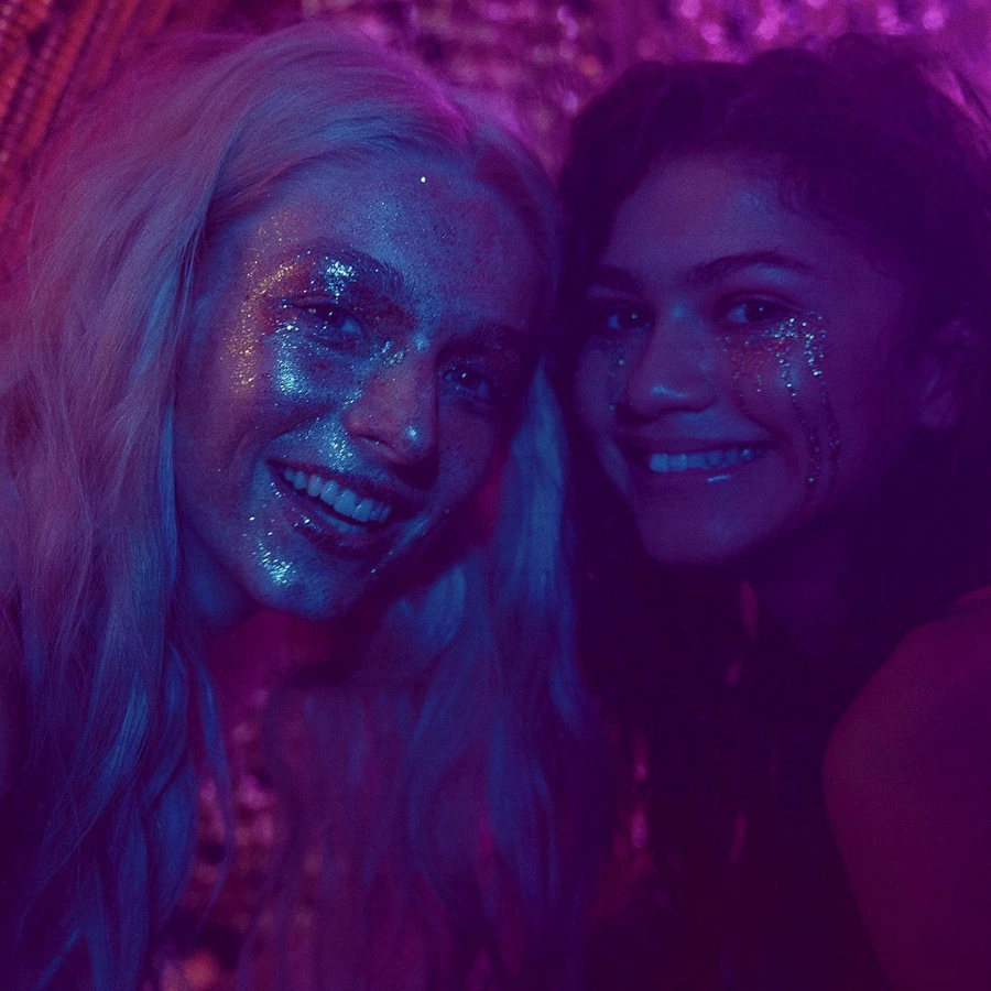 Euphoria’dan Özel Bölüm Euphoria’dan Özel Bölüm