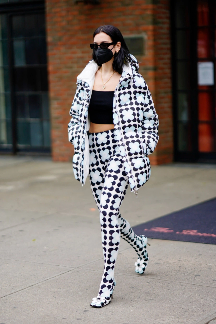 Dua Lipa’nın Moncler Genius Stili Dua Lipa