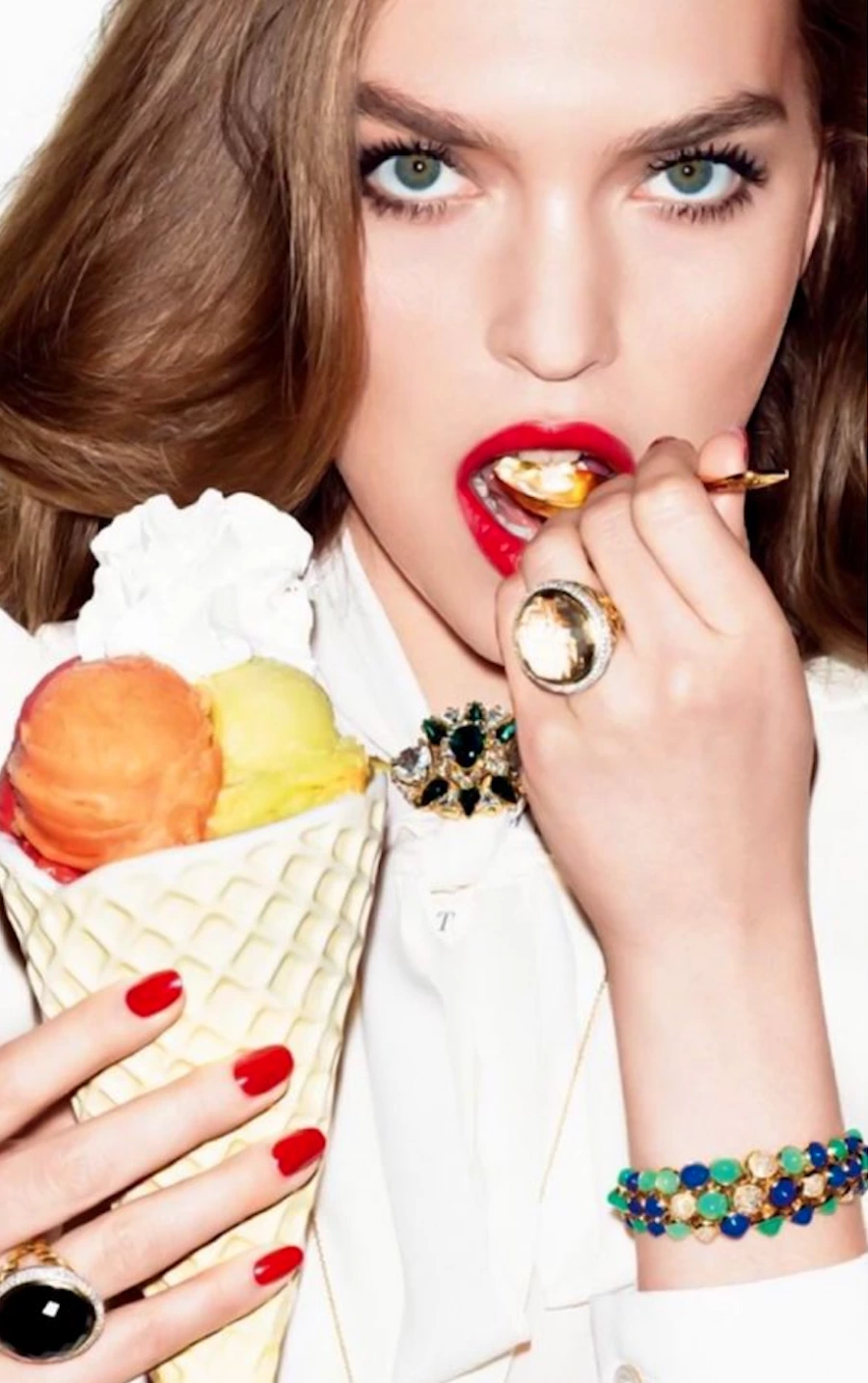 Canınız Sürekli Tatlı Mı İstiyor? Vogue Paris June/July 2014