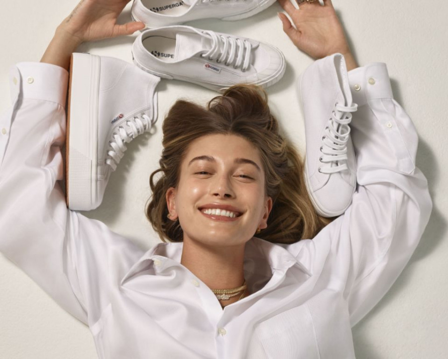 Hailey Bieber