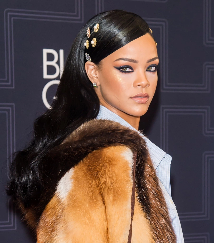 Rihanna'dan Saç Bakım Koleksiyonu rihanna