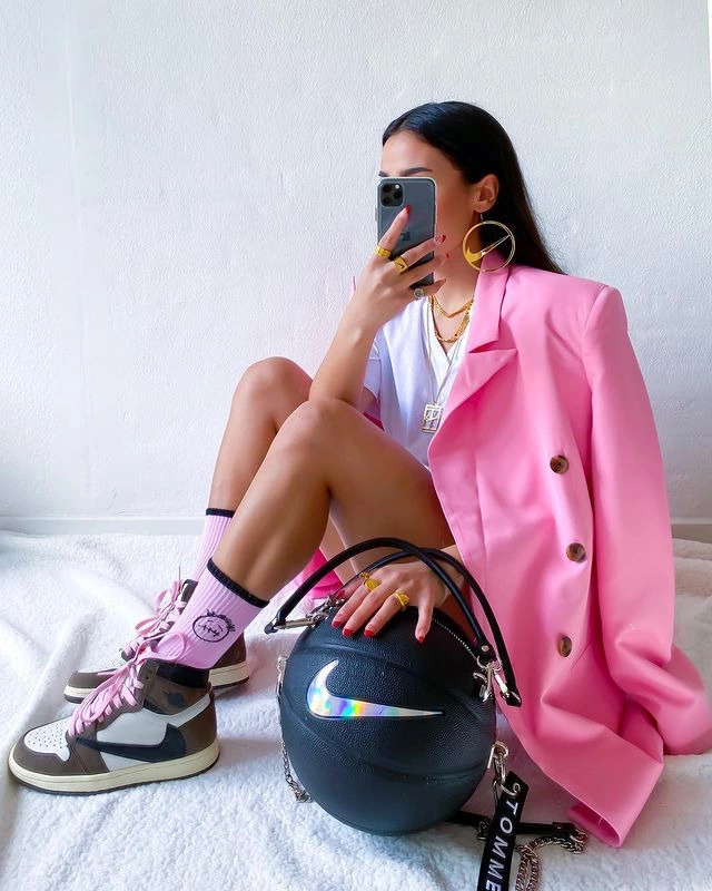 Sneaker Tutkunuzu Artıracak 5 Instagram Hesabı Sneaker Tutkunuzu Artıracak 5 Instagram Hesabı