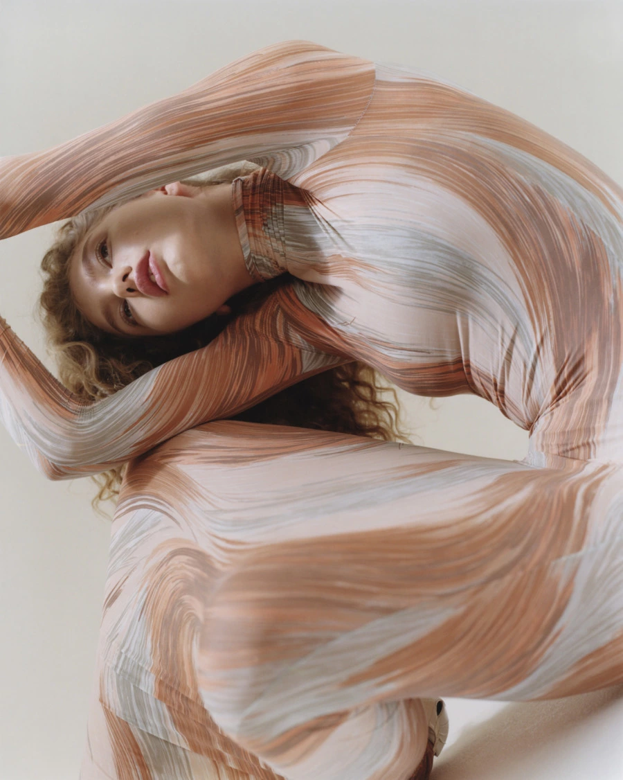 Nisan’daki Pembe Süper Ay Burcunuz İçin Ne İfade Ediyor? Stefan Abrahams (Condé Nast)