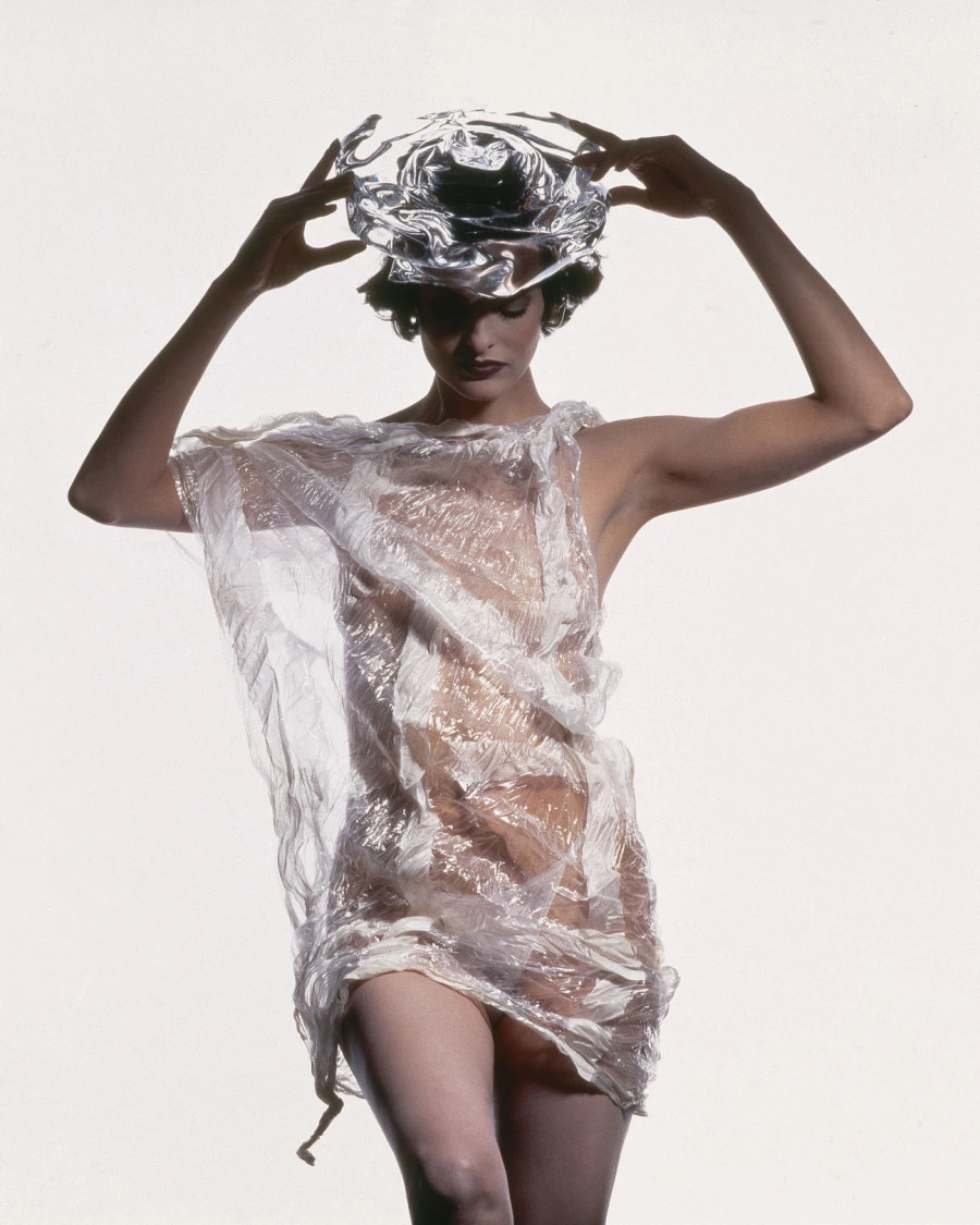 Özgüvenin Gücüne İnanıyoruz Irving Penn, Vogue, January 1992