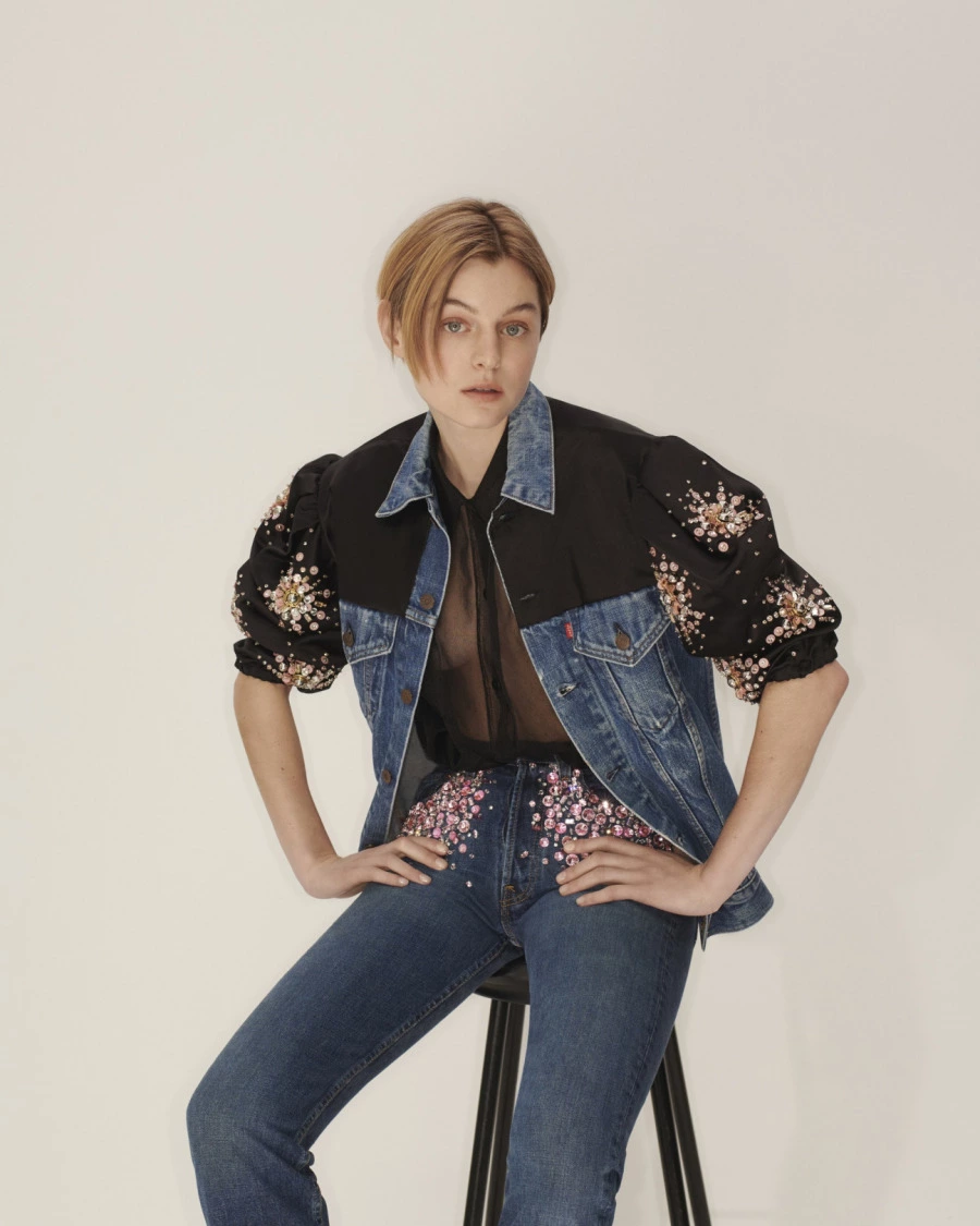 Odak Noktasında Sürdürülebilirlik Var Miu Miu, Levi's, Emma Corrin