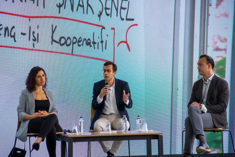 Umutla Birleşmek: Gençlik, Umut İçin Bir Araya Geldi