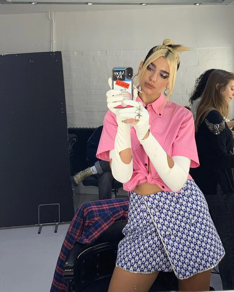 TikTok’ta Ön Plana Çıkan 4 Saç Trendi TikTok’ta Ön Plana Çıkan 4 Saç Trendi