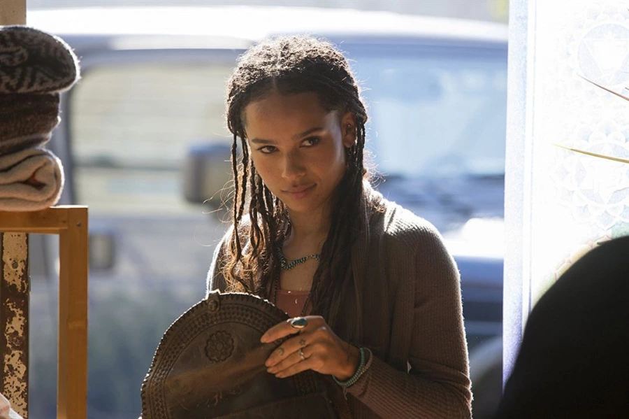 Zoë Kravitz Yönetmen Koltuğuna Geçiyor Zoë Kravitz Yönetmen Koltuğuna Geçiyor