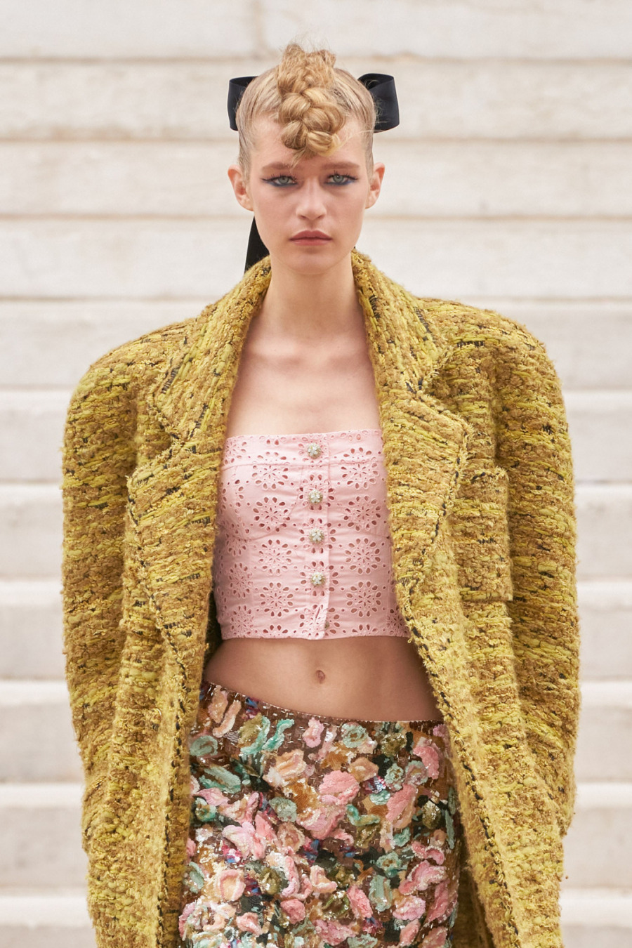 Chanel'in Mohikan Topuzu