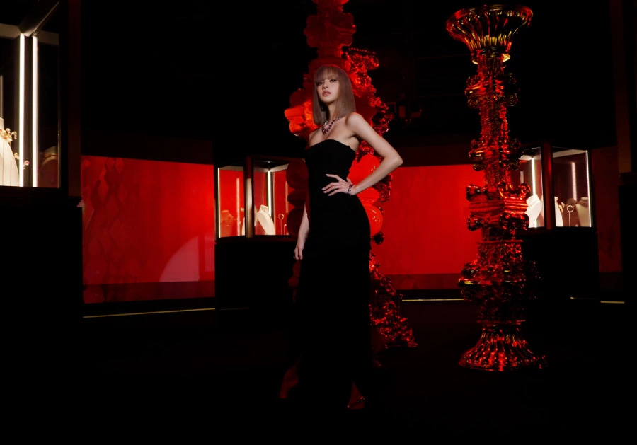 Lisa, Bvlgari