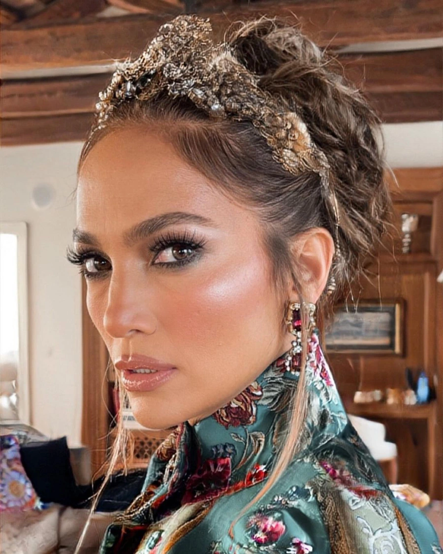Jennifer Lopez'in Dolce Vita Güzelliği Jennifer Lopez