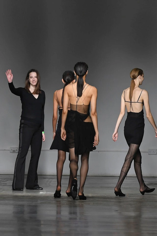 5 Maddede LVMH Prize 2021 Kazananı Nensi Dojaka Nensi Dojaka