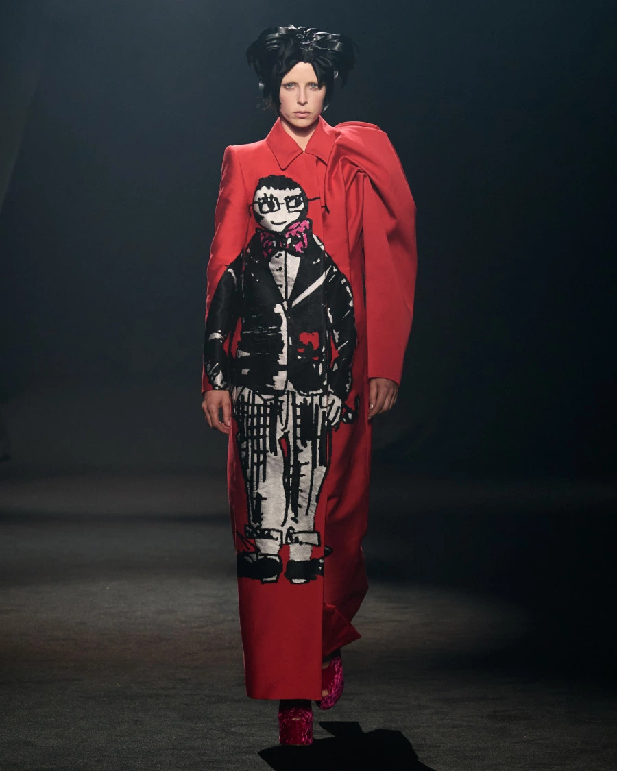 Alber Elbaz Tasarımları Benzeri Görülmemiş Bir Sergi ile Kutlanıyor
