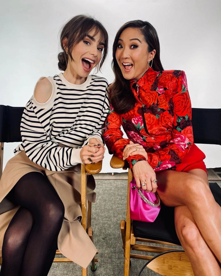 Lily Collins, Emily in Paris, Lancôme