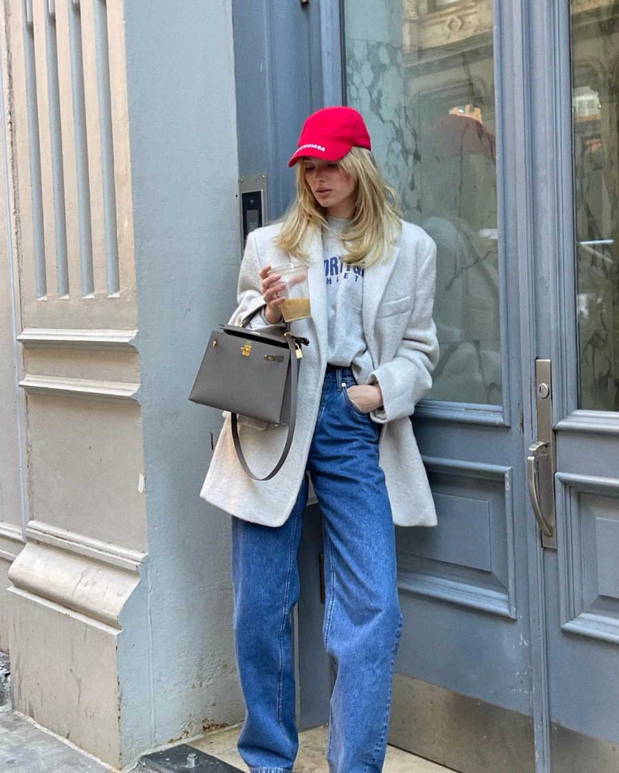 Güçlü ve Konforlu: Elsa Hosk Stili Elsa Hosk