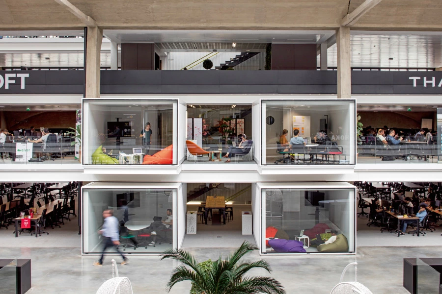 Station F'te Moda ile Teknoloji Bir Arada Station F'te Moda ile Teknoloji Bir Arada