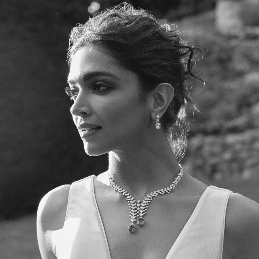 Cartier'in Yeni Marka Elçisi: Deepika Padukone Cartier'in Yeni Marka Elçisi: Deepika Padukone