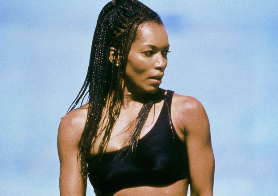 Stella Payne (Angela Bassett) - How Stella Got Her Groove Back