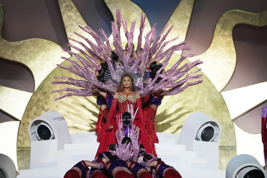 Beyoncé'den Göz Alıcı Dubai Performansı