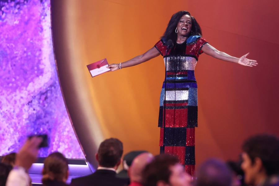 Viola Davis resmen bir EGOT