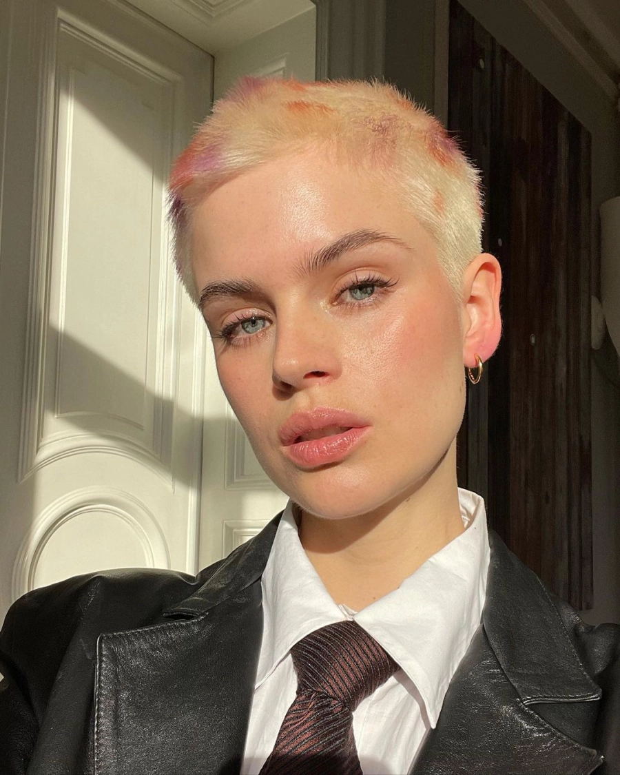 Alyssa Coscarelli'den Nina Sandbech'e Haftanın Güzellik Instagram'ları Alyssa Coscarelli'den Nina Sandbech'e Haftanın Güzellik Instagram'ları