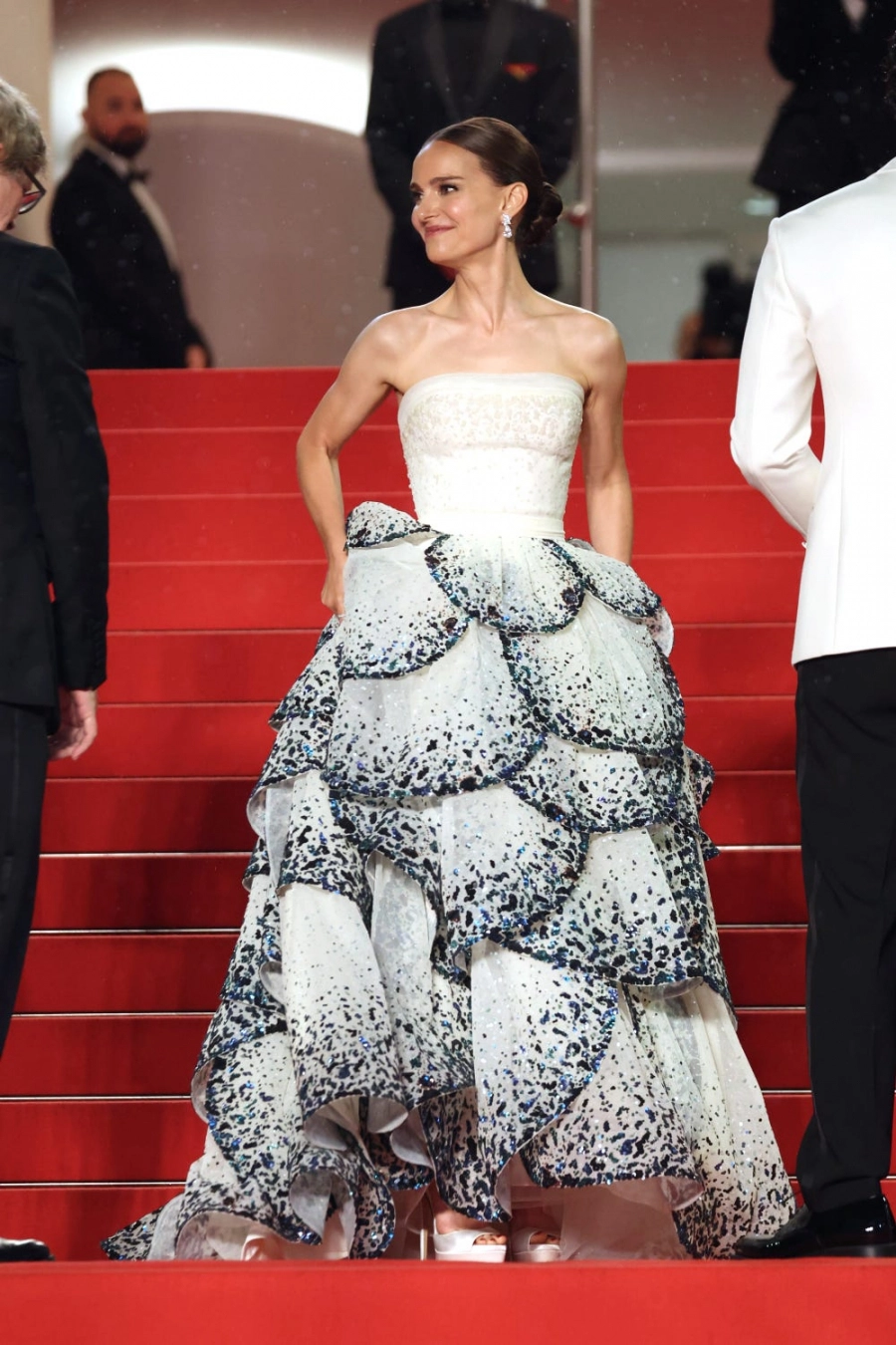 Natalie Portman, 1949 Yapımı Dior ile Cannes'da Natalie Portman, 1949 Yapımı Dior ile Cannes'da