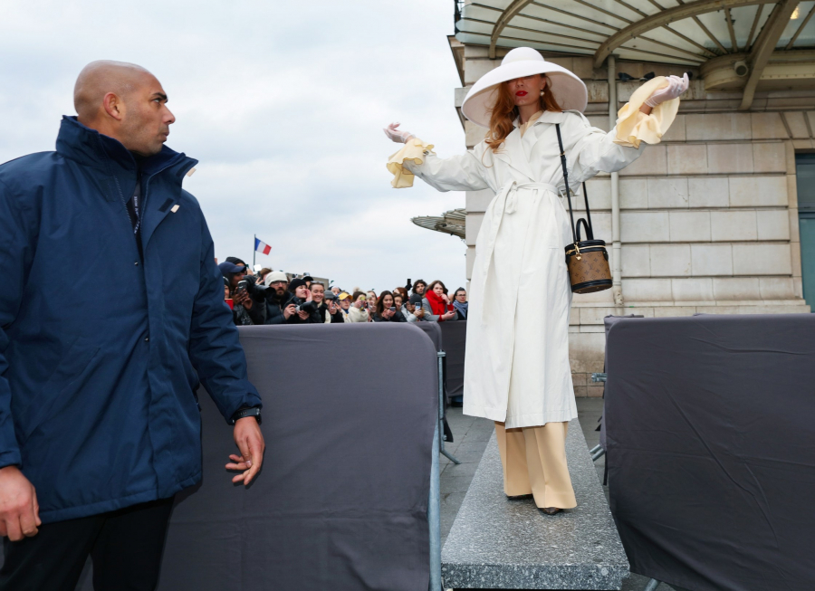 2024 İlkbahar/Yaz Paris Moda Haftası Programı Açıklandı