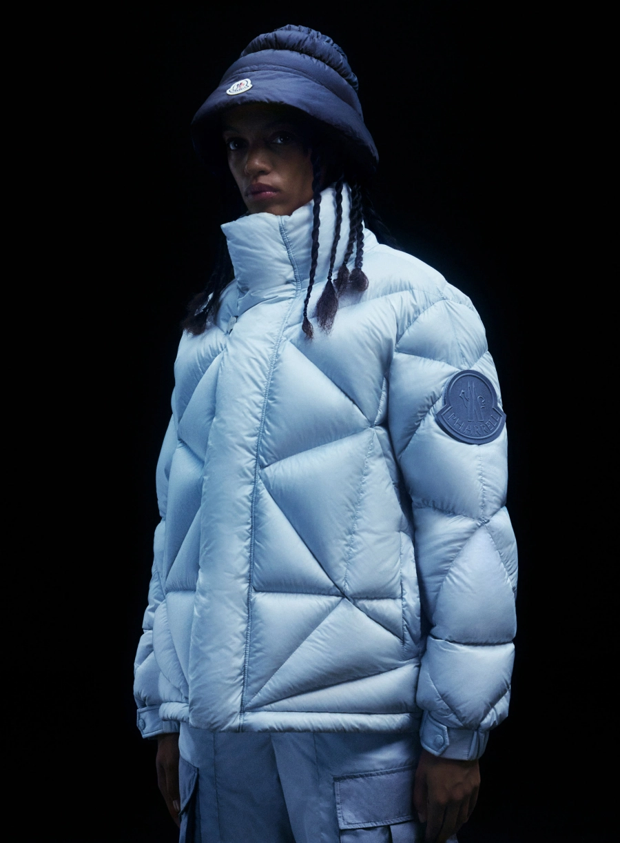 Moncler ve Pharrell Williams’dan Şehre Hazır Bir Koleksiyon Moncler ve Pharrell Williams’dan Şehre Hazır Bir Koleksiyon